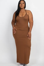 Load image into Gallery viewer, Plus Size Racer Back Maxi Dress